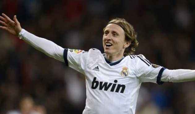 🗣️ 达维德·安切洛蒂：不是所有人，不是所有人。@elchiringuitotv 来源：Madrid Zone🗣️ 问：球迷们向维尼修斯发出嘘声？