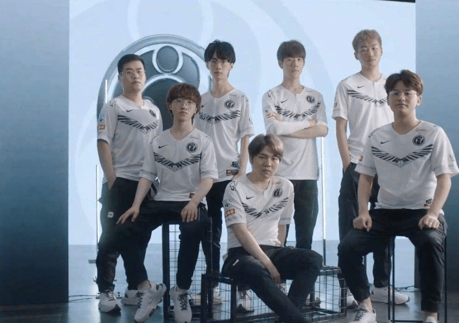 费内巴切仍 费内巴切仍